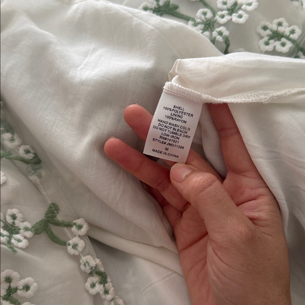 Red Dress x Ever After Heavenly Sights Ivory Floral Print Maxi Dress-M - Picture 3 of 9